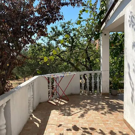 Cozy In With Free Parking And Olive Garden Zadar